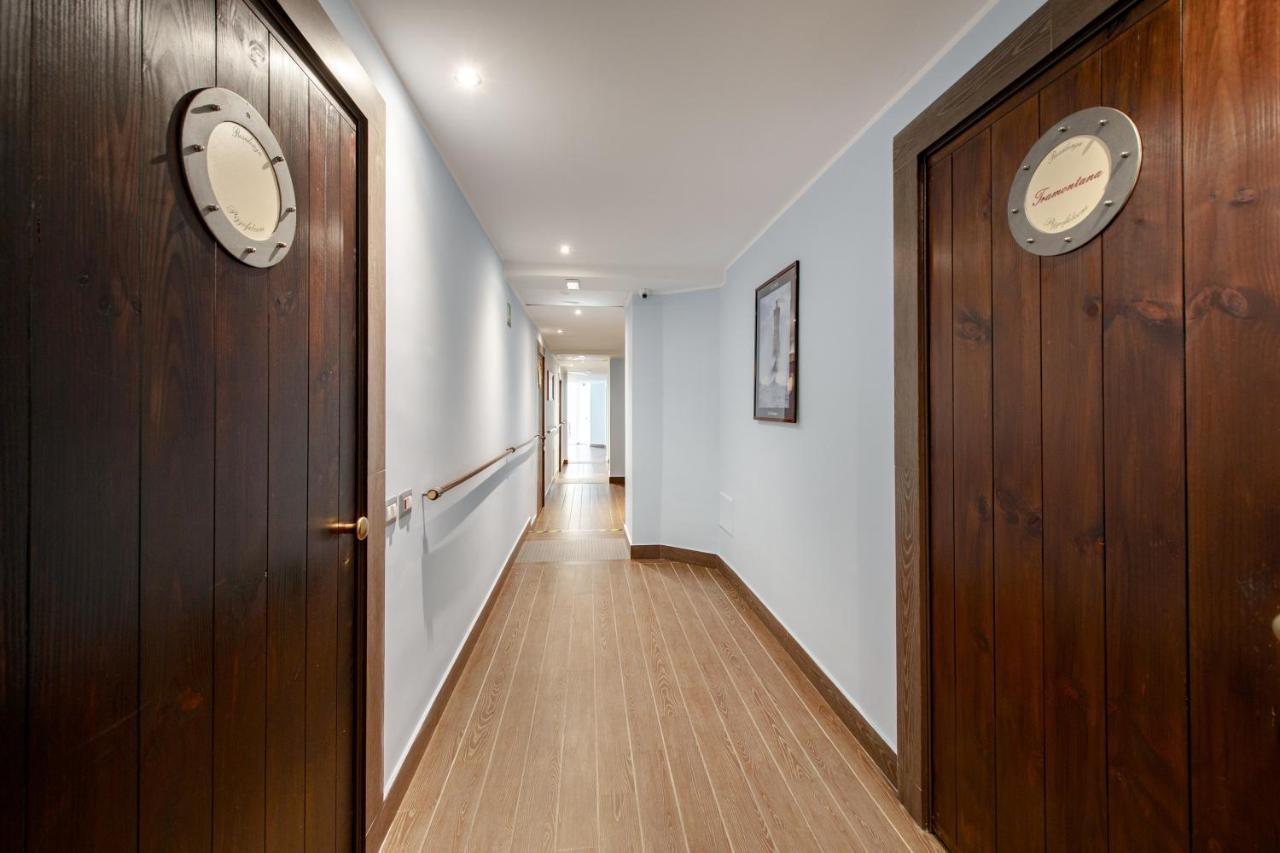 Residenza Pizzofalcone نابولي المظهر الخارجي الصورة